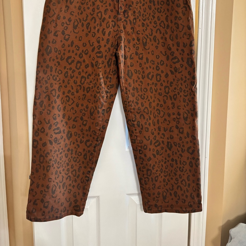 Universal Thread Animal Print Tan Pants - Picture 5 of 5